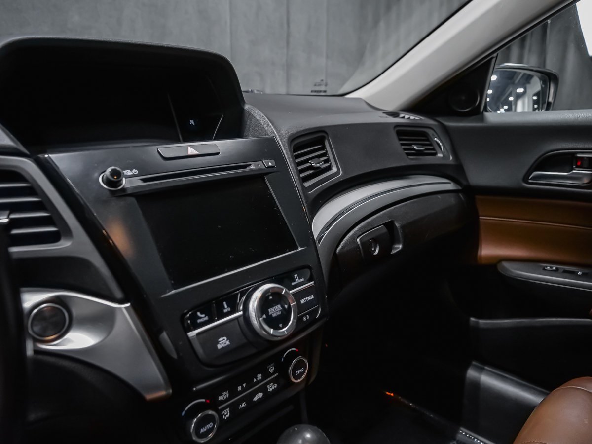2019 Acura ILX PREMIUM White Montreal - photo #9
