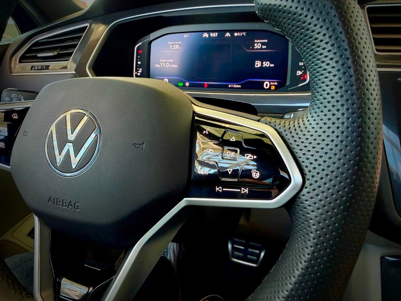 2024 Volkswagen Tiguan Blue Notre-Dame-des-Prairies - photo #29