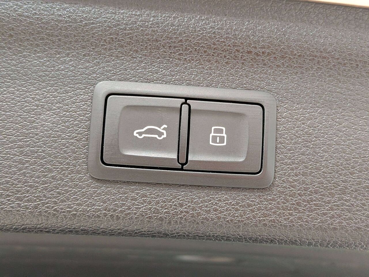 2021 Audi Q3 Progressiv 40 TFSI quattro White Val-David - photo #9