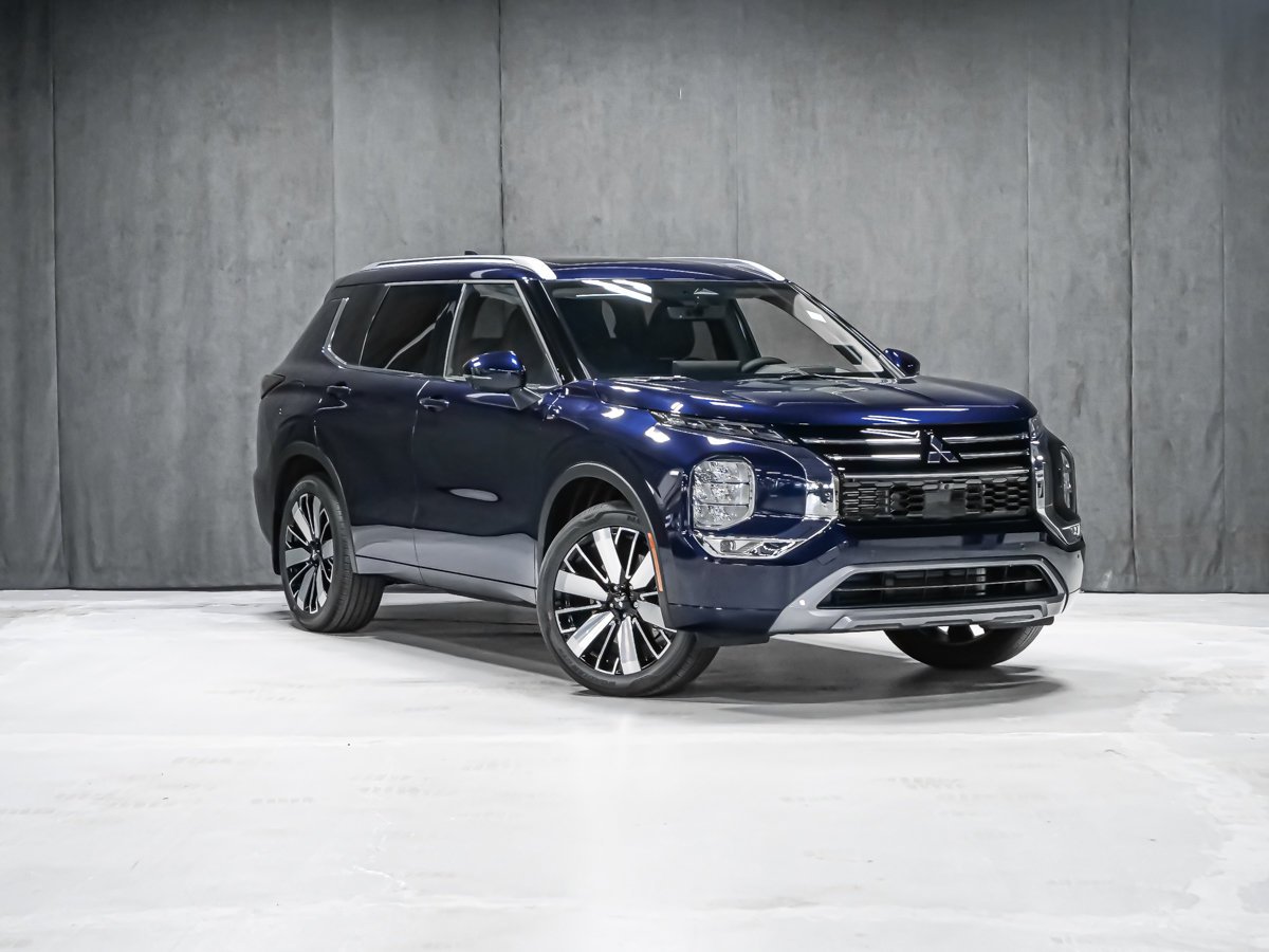 2026 Mitsubishi Outlander GT Cosmic Blue Montreal - photo #1