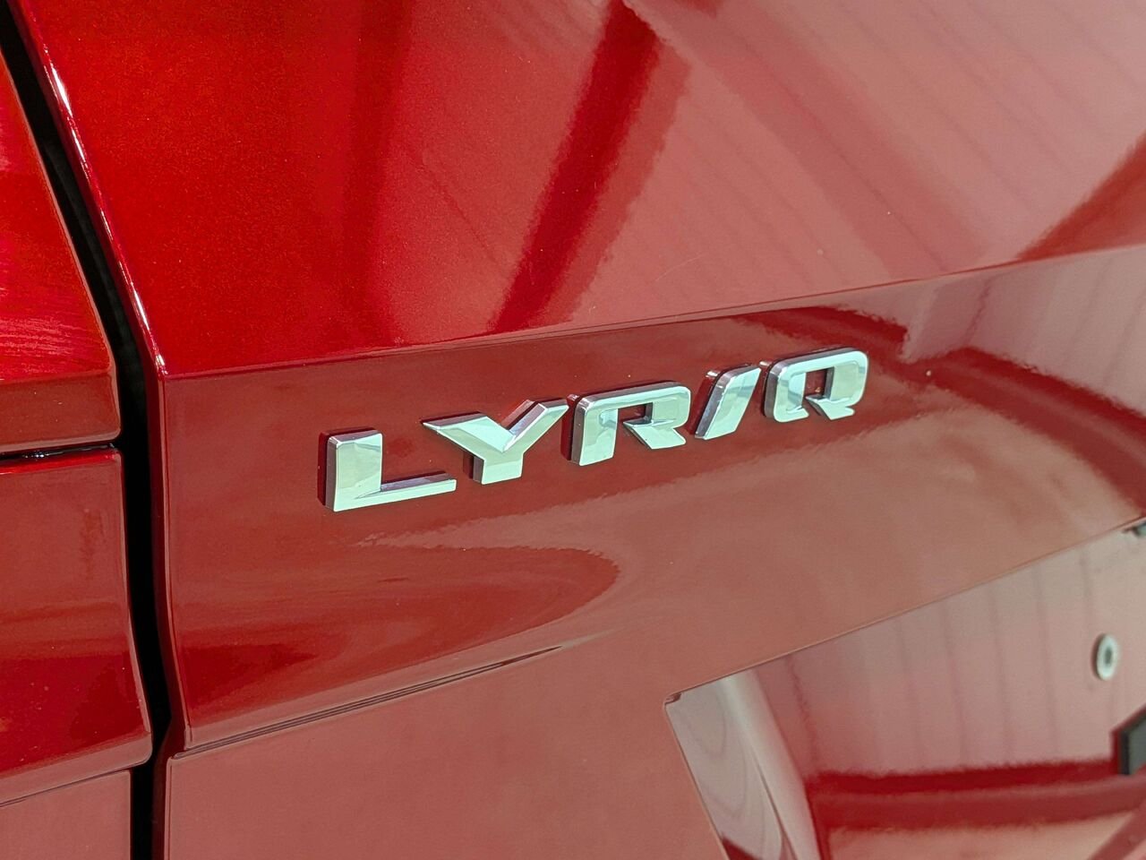 2024 Cadillac LYRIQ 4dr Sport w/1SF Red Val-David - photo #38