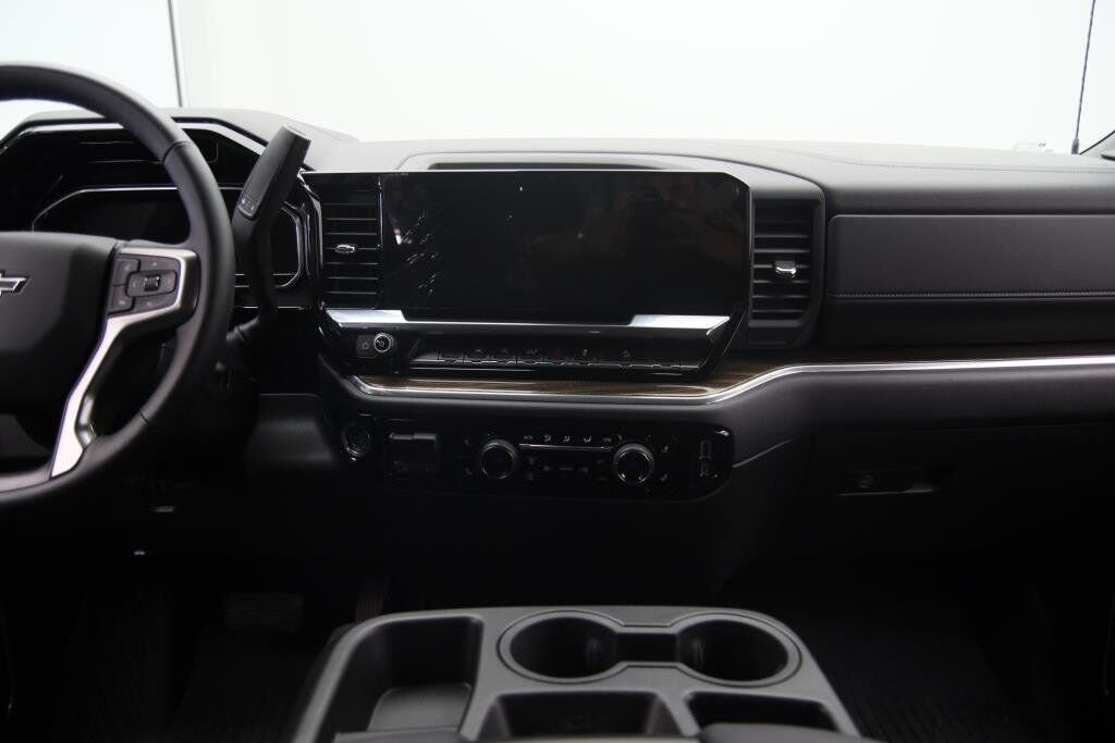2024 Chevrolet Silverado 1500 RST Grey Baie-Comeau - photo #10