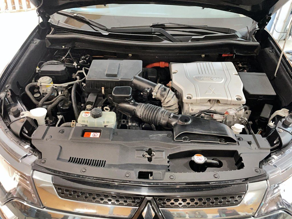 2019 Mitsubishi OUTLANDER Black Amos - photo #23