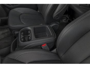 Chrysler Pacifica Hybrid 100e anniversaire