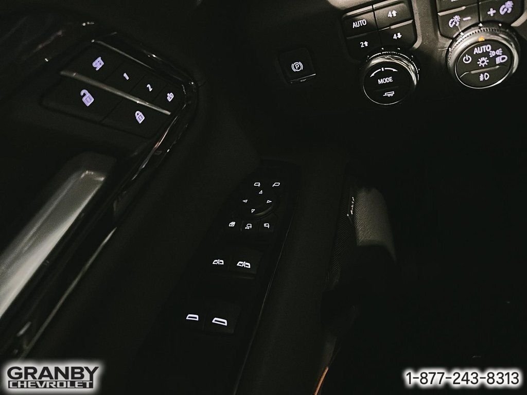 GMC Sierra 2500HD K2500 HD SIERRA CREW CAB AT4 STD/BOX DURAMAX (4SB) | 2026 Noir Granby - photo #12