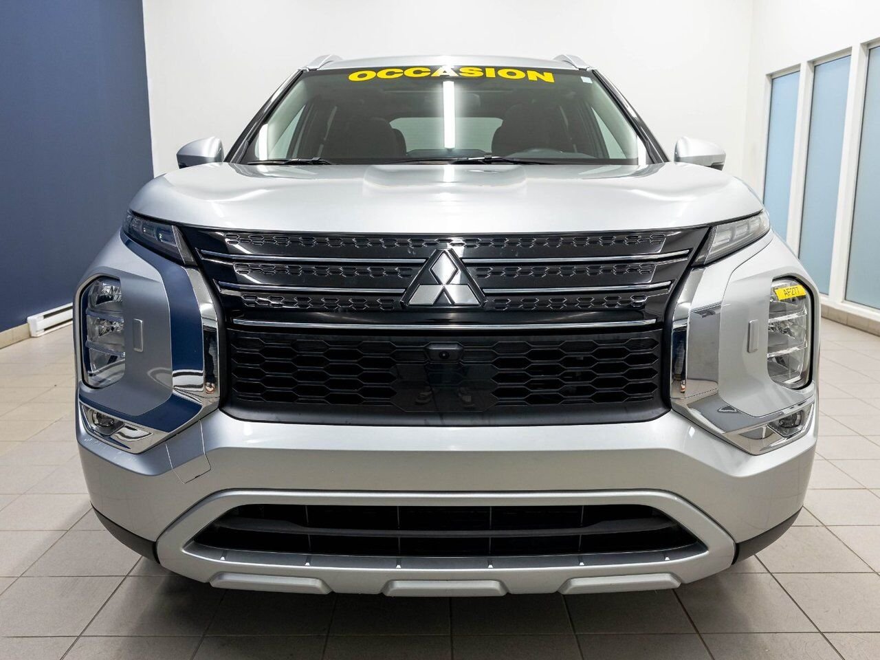 2024 Mitsubishi Outlander Plug-In Hybrid SEL AWD *TOIT* NAV CAM 360 SIÈGES CHAUFF REG ADAPT Silver Saint-Jérôme - photo #4