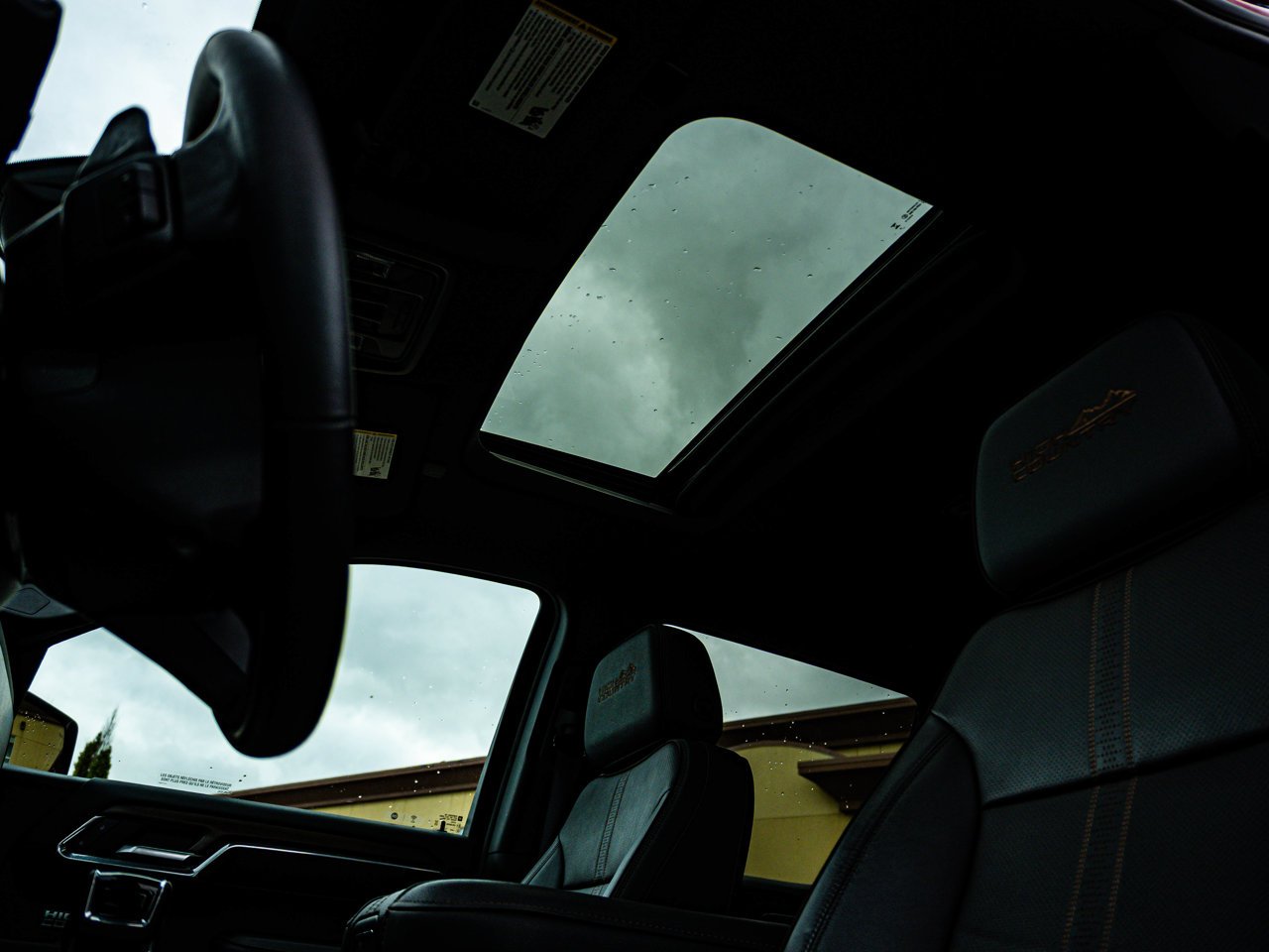 2024 Chevrolet Silverado 1500 4WD Crew Cab 147 High Country Red Sherwood Park - photo #16