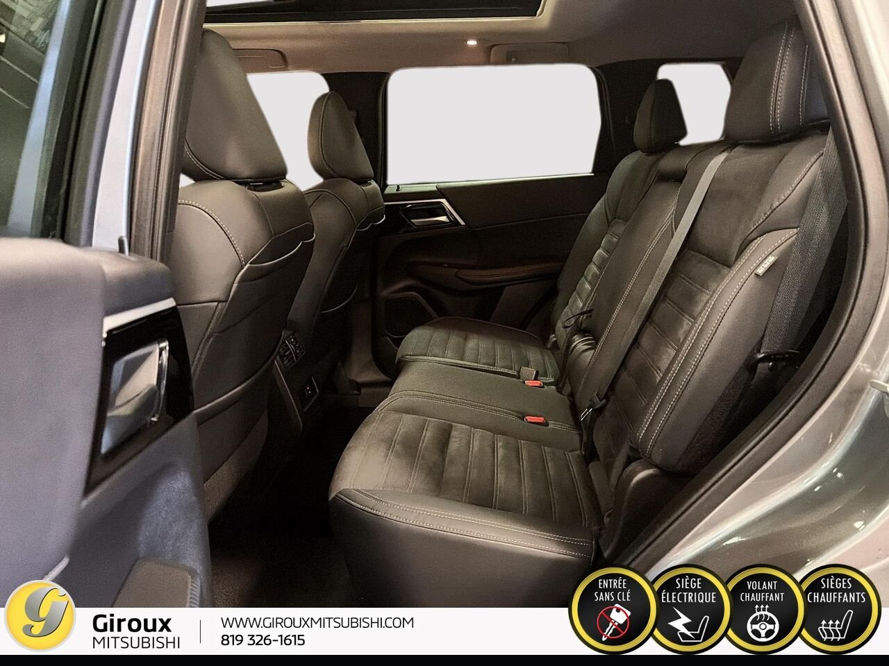 2022 Mitsubishi Outlander Grey Sainte-Agathe-des-Monts - photo #8