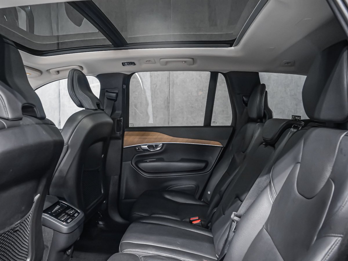 2022 Volvo XC90 T6 MOMENTUM CLIMAT Grey Montreal - photo #12