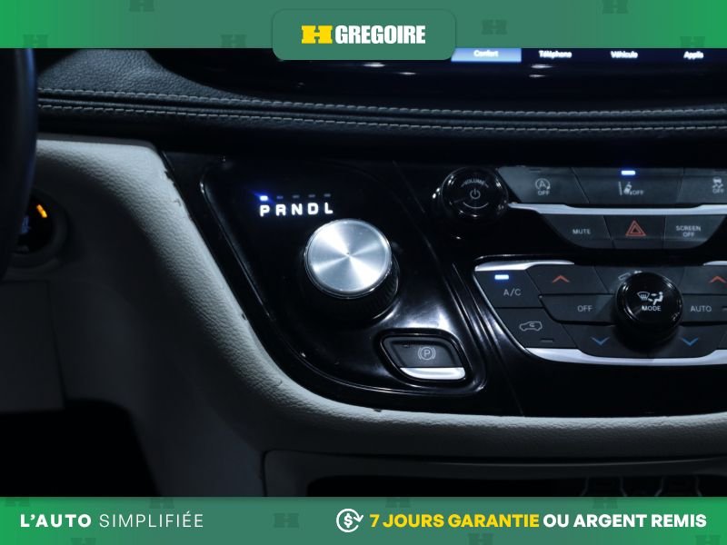 2022 Chrysler Pacifica Grey Laval - photo #21