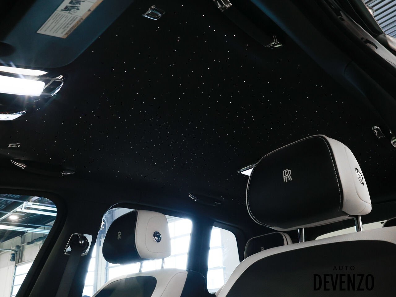 2023 Rolls-Royce Cullinan Black Saint-Eustache - photo #10