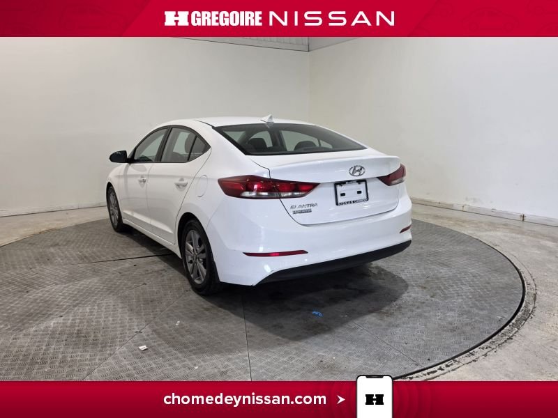 Hyundai Elantra CA7363 | GL * Caméra * Mag * Carplay * Bancs Chauffants 2018 Blanc Laval - photo #5