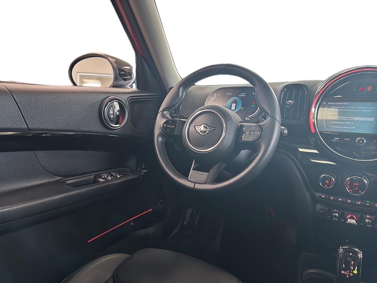 2024 MINI Countryman Cooper S Red Baie-Comeau - photo #11