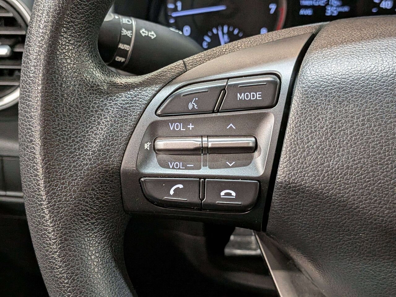2019 Hyundai Kona 2.0L Essential AWD Grey Val-David - photo #13