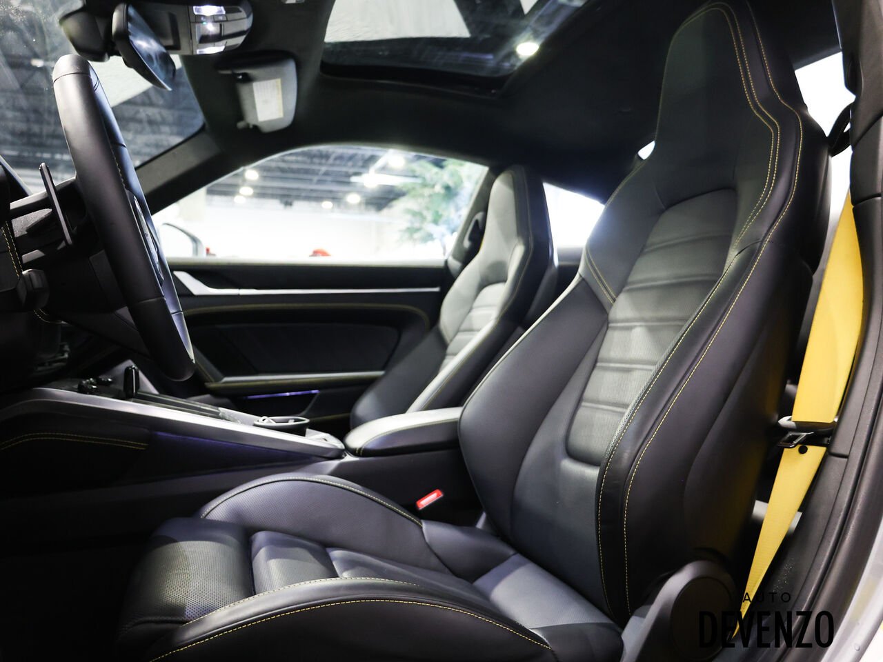 2024 Porsche 911 Silver Saint-Eustache - photo #14
