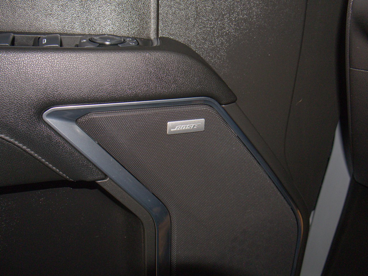 2024 GMC Sierra 1500 4WD Crew Cab 147 Elevation Grey Sherwood Park - photo #21