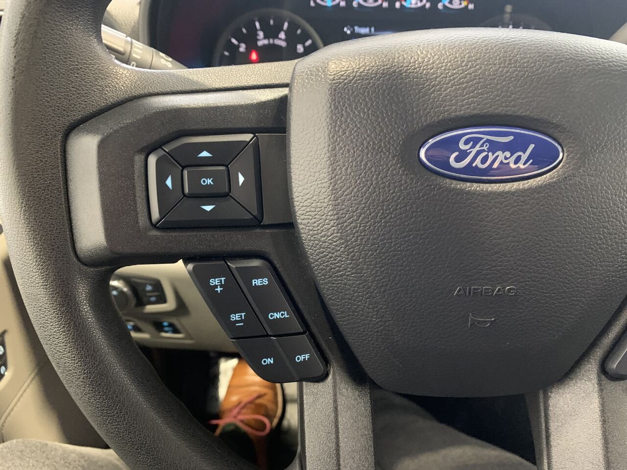 Ford F-150 XLT cabine double 4RM caisse de 6,5 pi 2020 Argent Châteauguay - photo #34