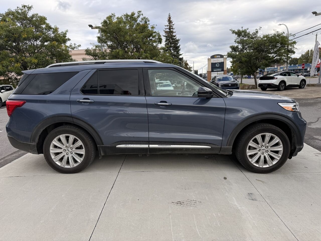 Ford Explorer 4 roues motrices - Limited 2021 Bleu Châteauguay - photo #4
