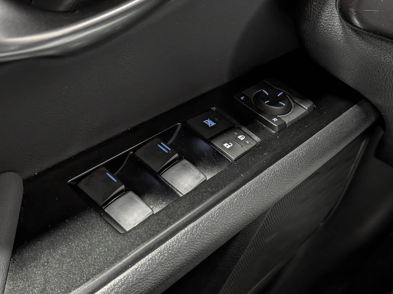 2023 Lexus UX 250H eAWD Hybride Toit Pano Other Sherbrooke - photo #15