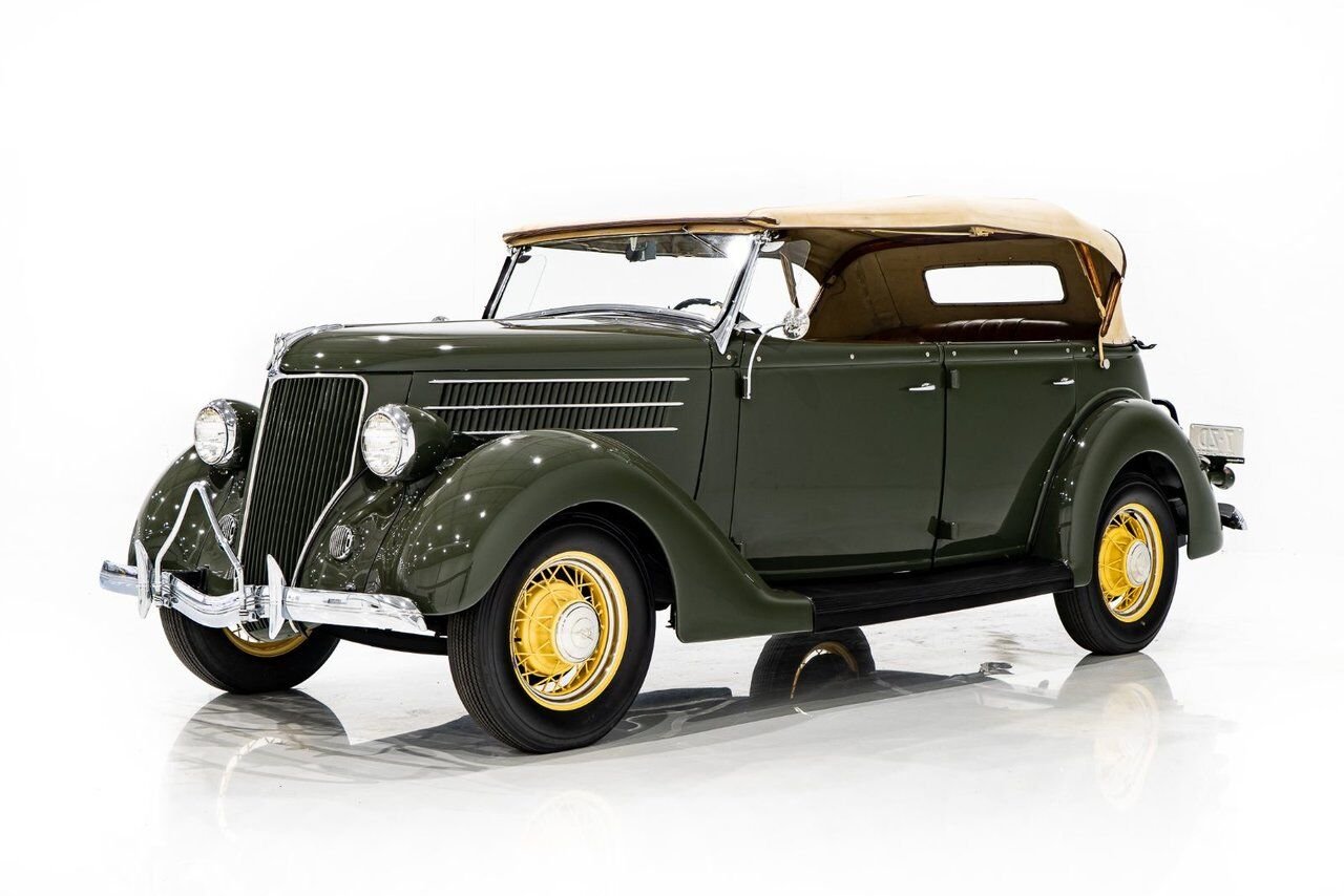 Ford Model 48 Phaeton PRIX EN USD | Beautifully presented in original condition 1936 Vert Montréal - photo #0