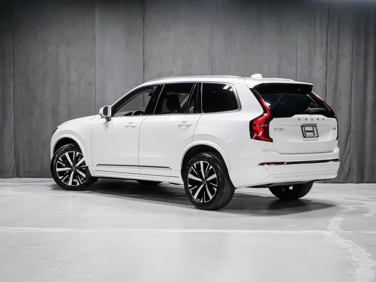 Volvo XC90 B6 CORE BRIGHT 2026 Blanc Montréal - photo #3