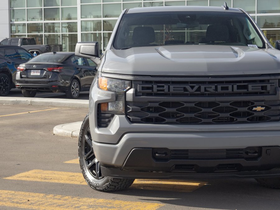 2024 Chevrolet Silverado 1500 Custom Blackout 2.7T | 20in Gloss Black Wheels Grey