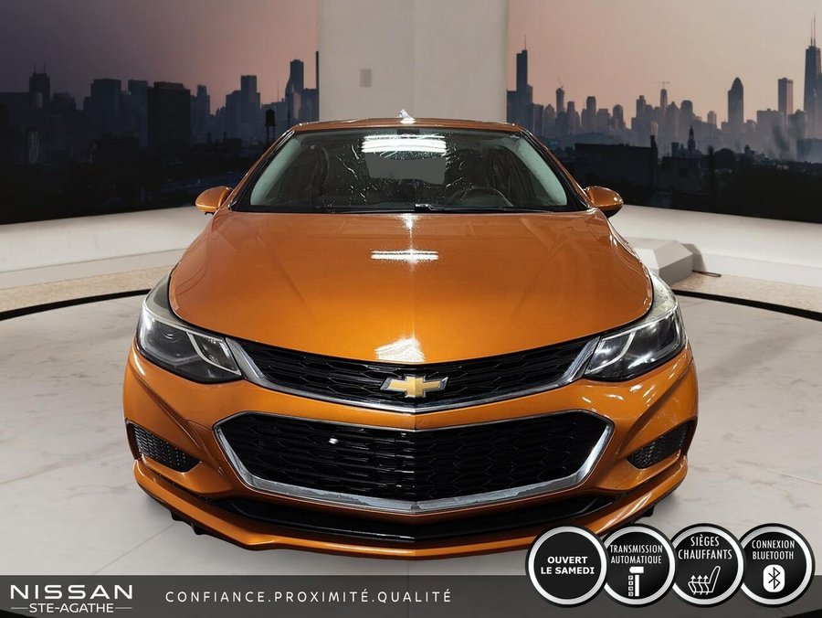 Chevrolet Cruze LT 1.4L à hayon 4 portes avec 1SD 2017 Orange