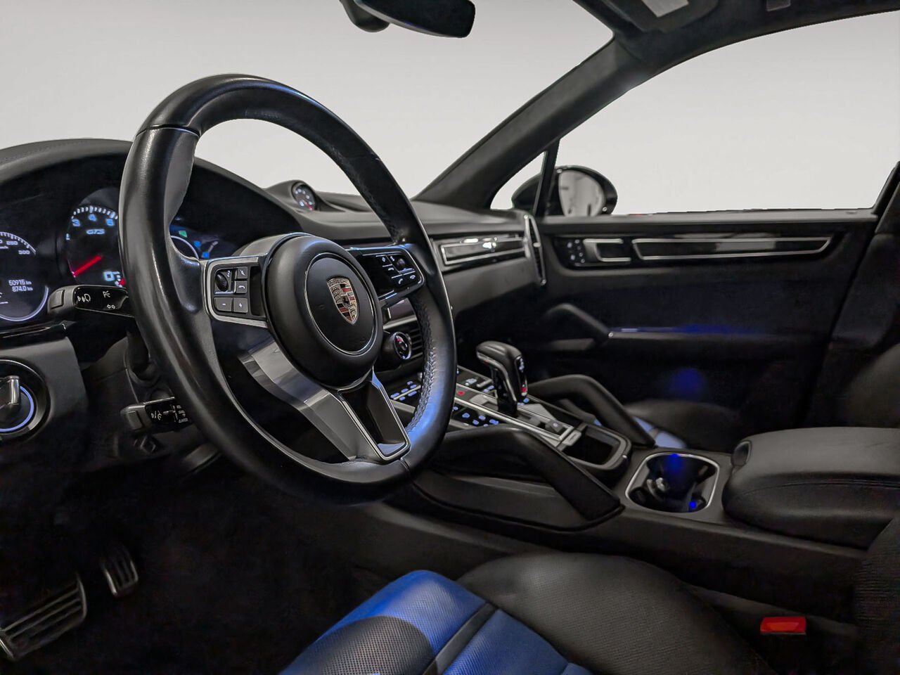 Porsche CAYENNE GTS Option Rear Axle Stearing Exhaust Sport 2023 Argent Sherbrooke - photo #6