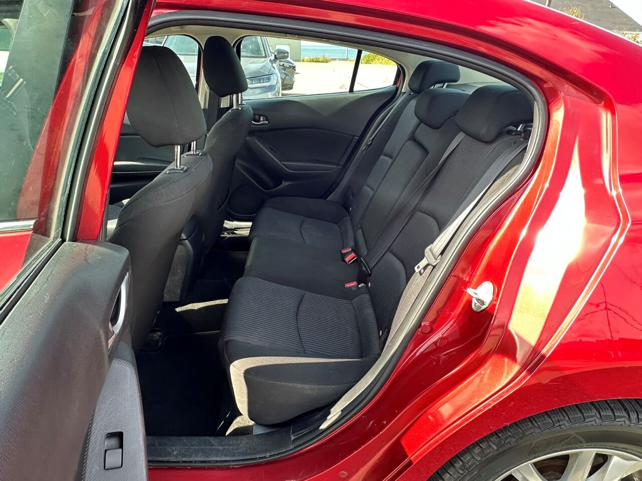 Mazda Mazda3 Berline 4 portes, boîte manuelle, GS 2015 Rouge Matane - photo #13