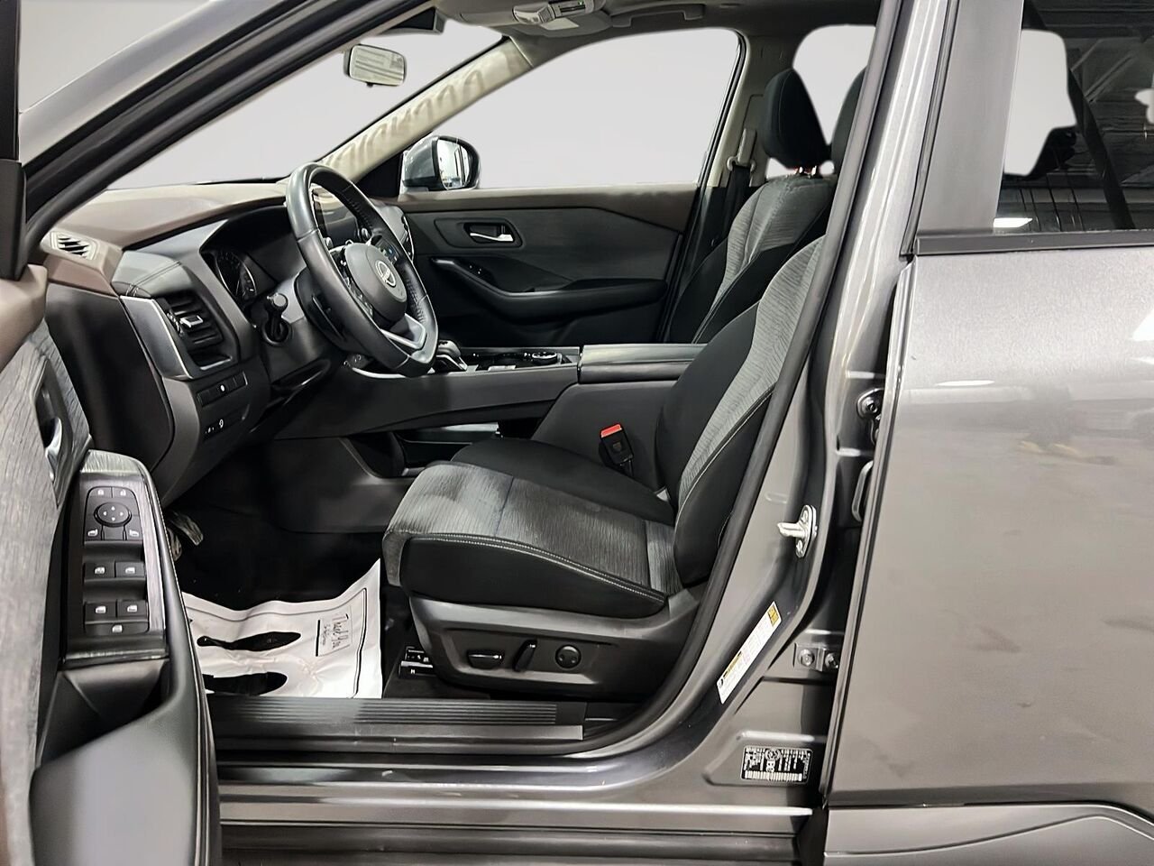 Nissan Rogue 2023 Gris Québec - photo #27