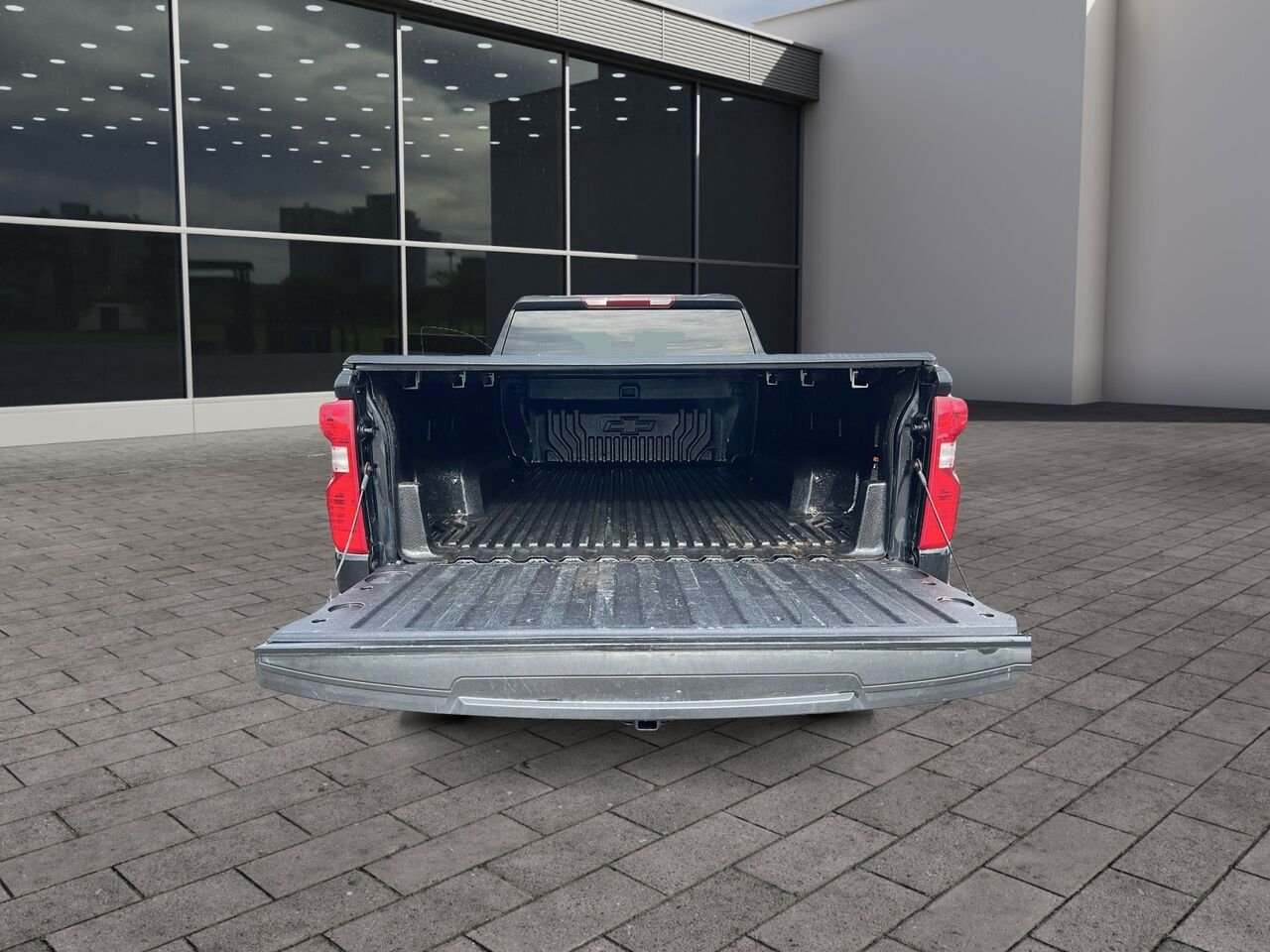 2022 Chevrolet Silverado 1500 Black Québec - photo #35