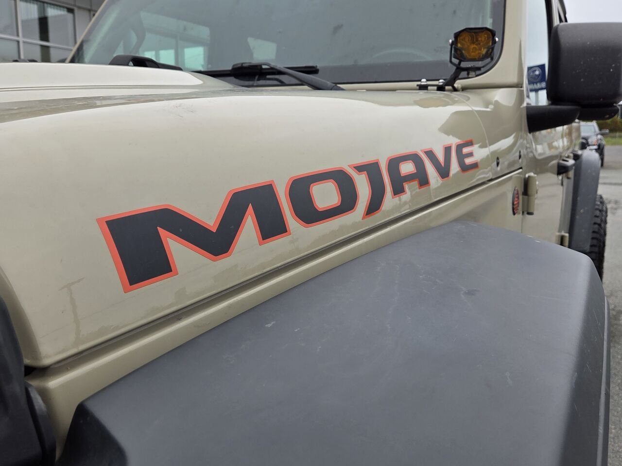 Jeep Gladiator Mojave 2022 Beige Granby - photo #10
