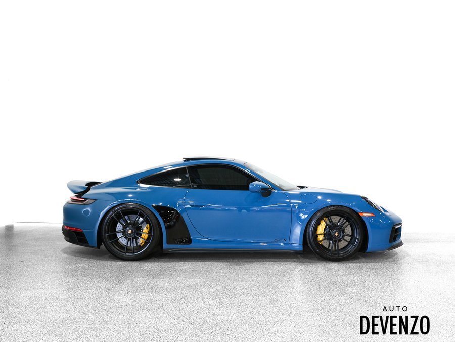 Porsche 911 2022 2022 Bleu