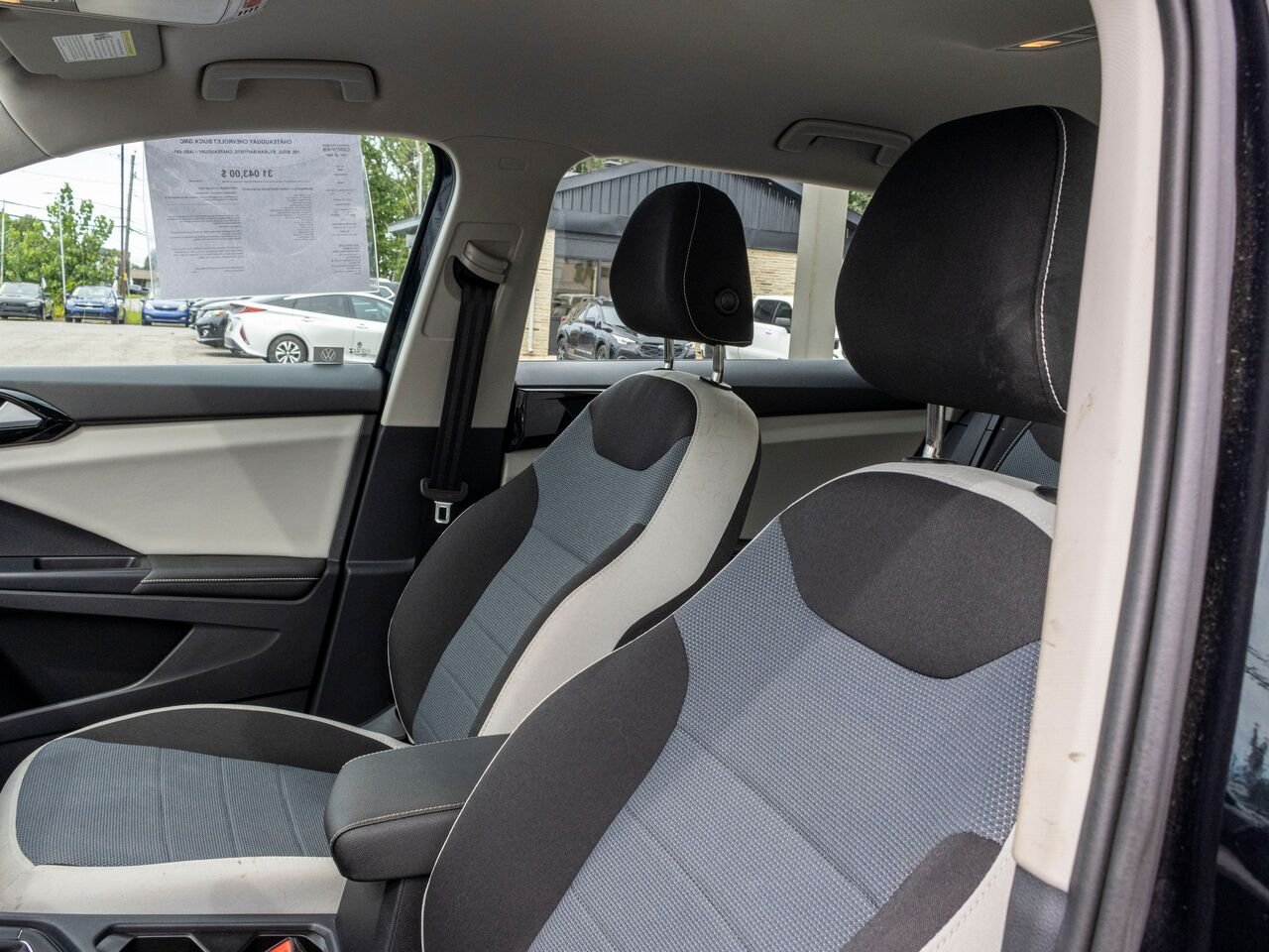 Volkswagen Taos Trendline 4MOTION 2025 Noir Châteauguay - photo #28