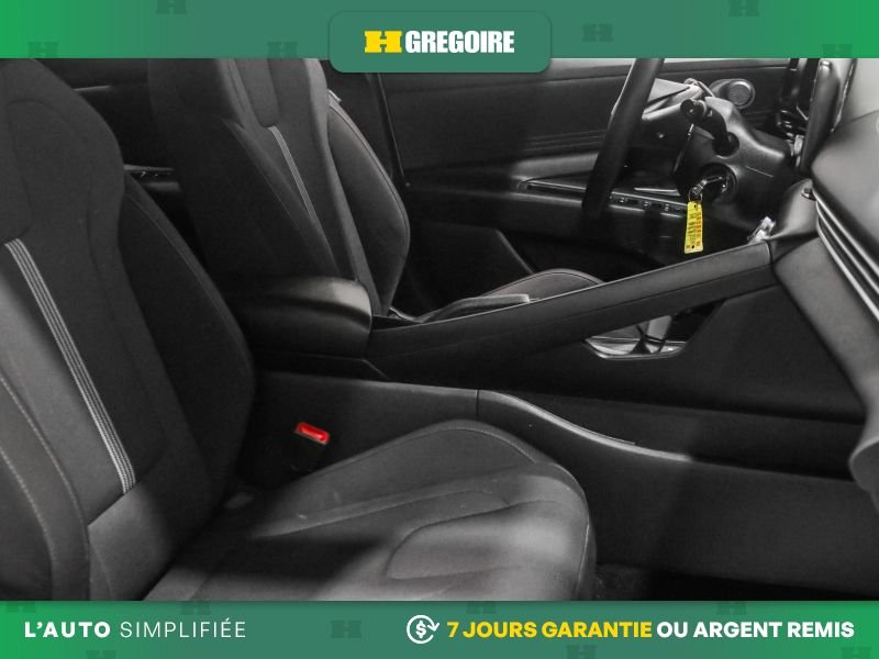 Hyundai Elantra 822272 | Essential AUTO AC GR ELECT MAGS CAM RECUL BLEUTOOT 2023 Blanc Laval - photo #28