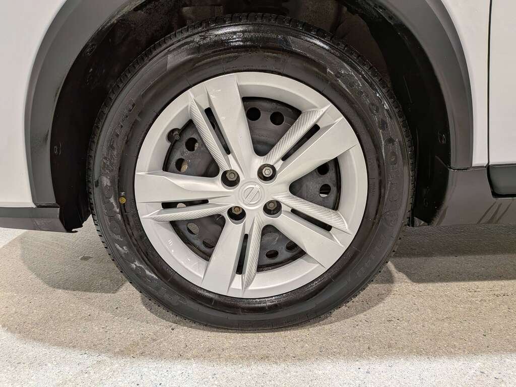 2024 Nissan Kicks S FWD White Val-David - photo #30