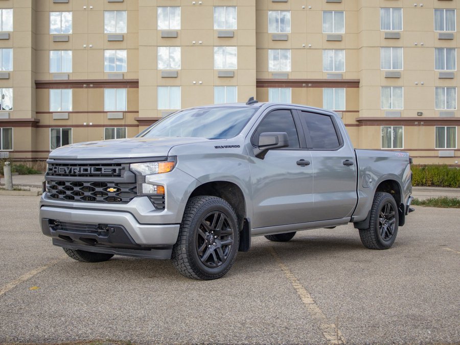 2023 Chevrolet Silverado 1500 Custom 2.7L | Remote Start Grey