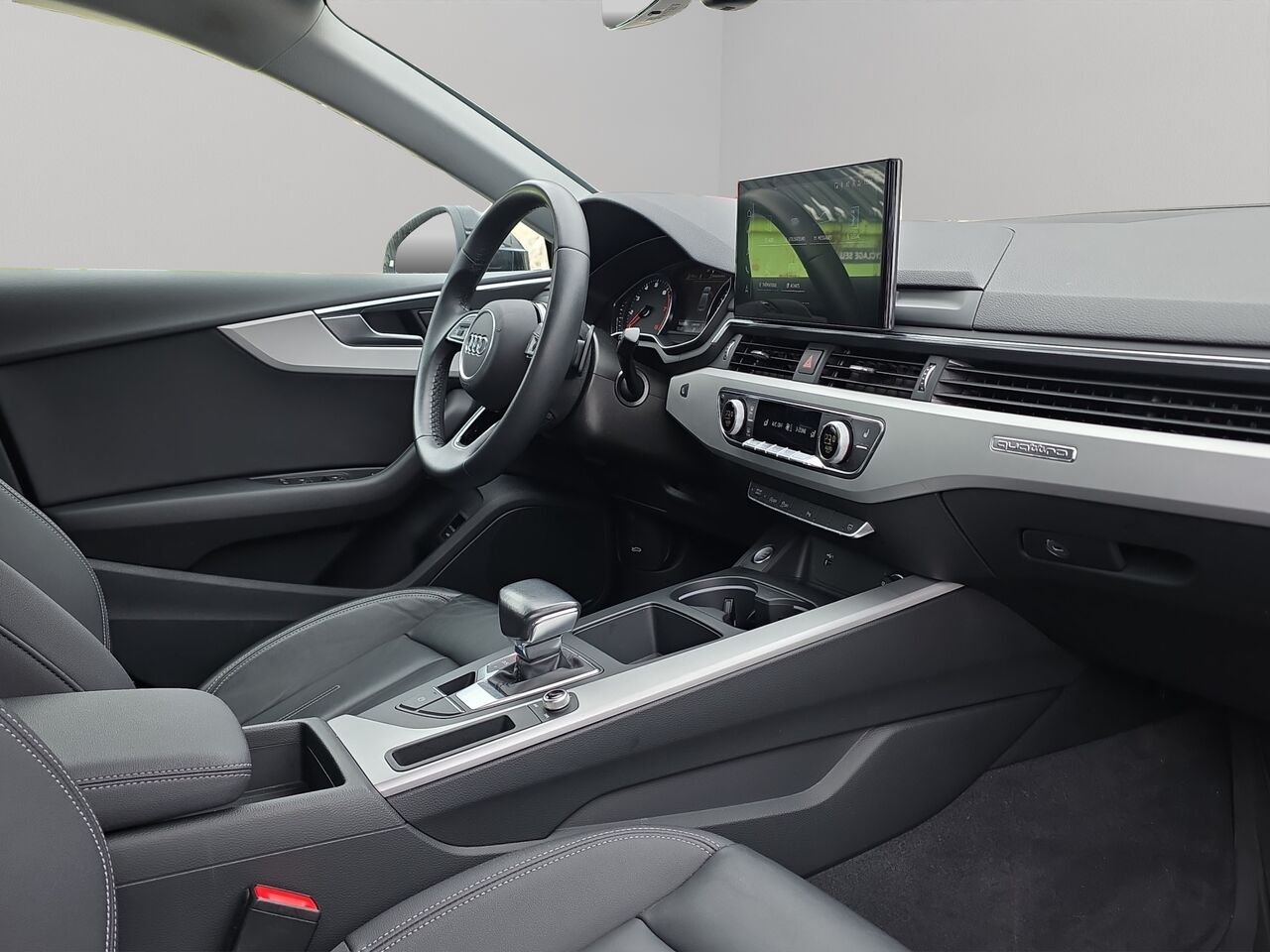 2023 Audi A5 Sportback A5 45 2.0T Sportback Komfort Quattro, Jamais accidenté, Sièges à fonction mémoire, Volant Black Val-David - photo #12