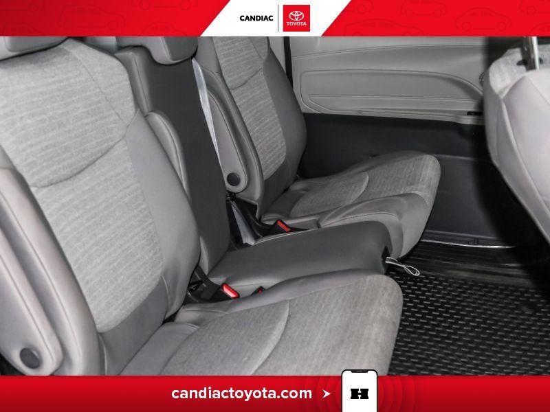 2024 Toyota Sienna Black Blainville - photo #31