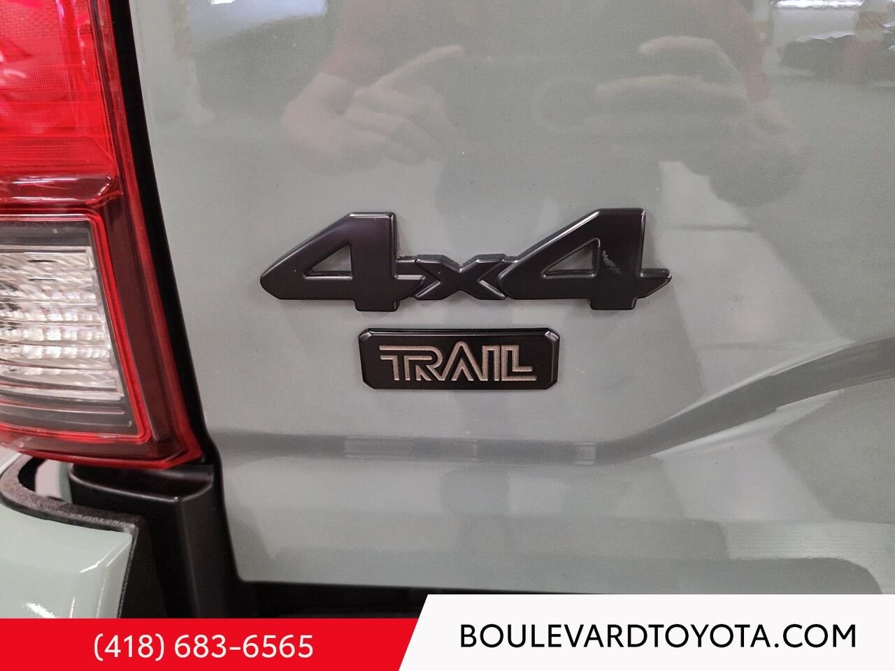 Toyota Tacoma 100089A-122 | DOUBLE CAB 4X4 EMP.COURT 2023 Gris Québec - photo #5