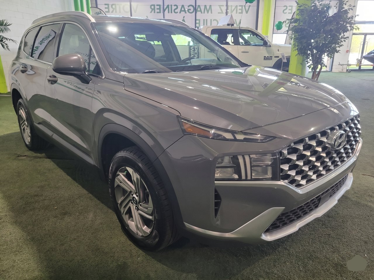 Hyundai Santa Fe 2023 Gris Longueuil, - photo #7