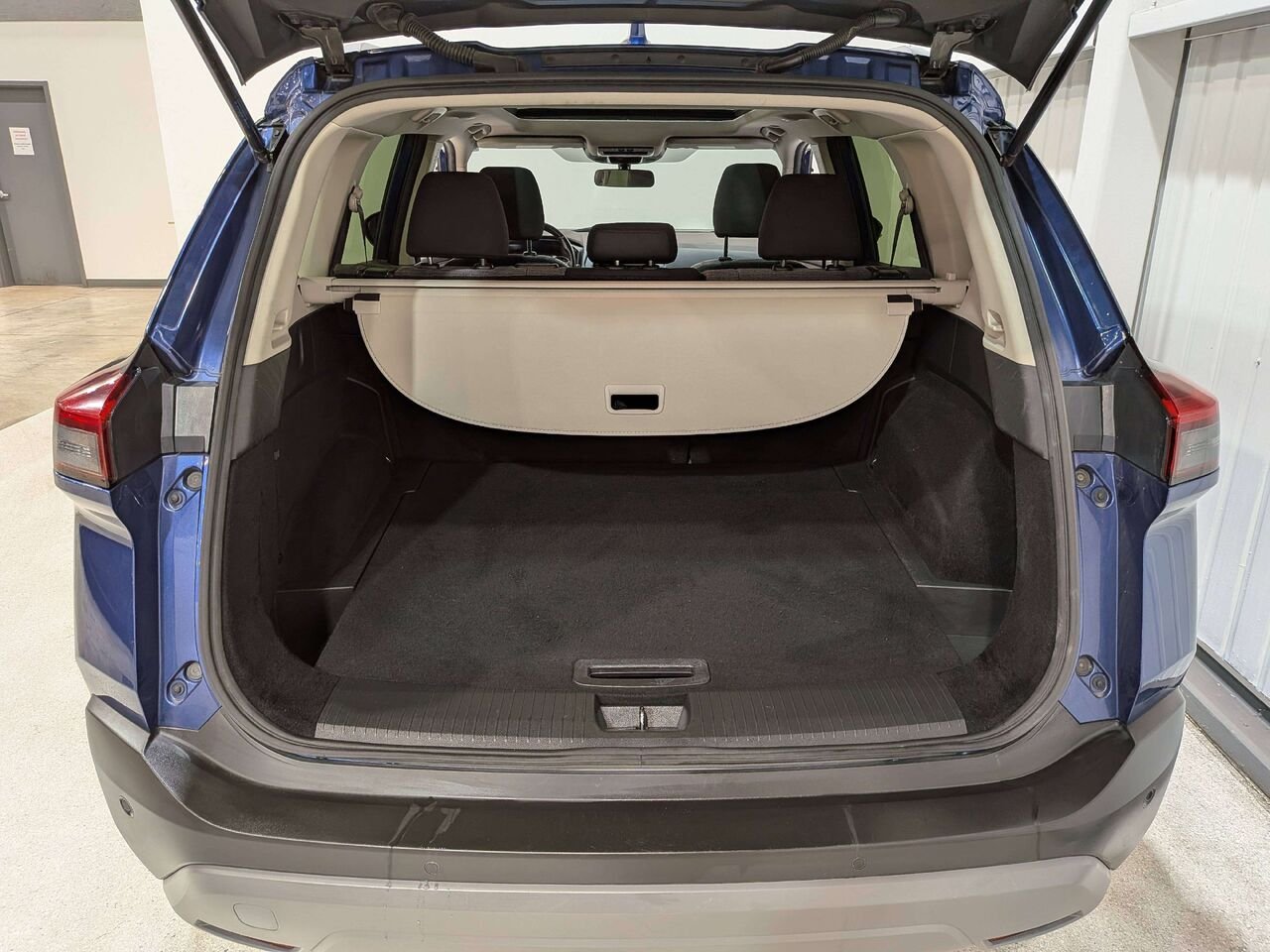 2023 Nissan Rogue AWD SV Moonroof Blue Val-David - photo #8