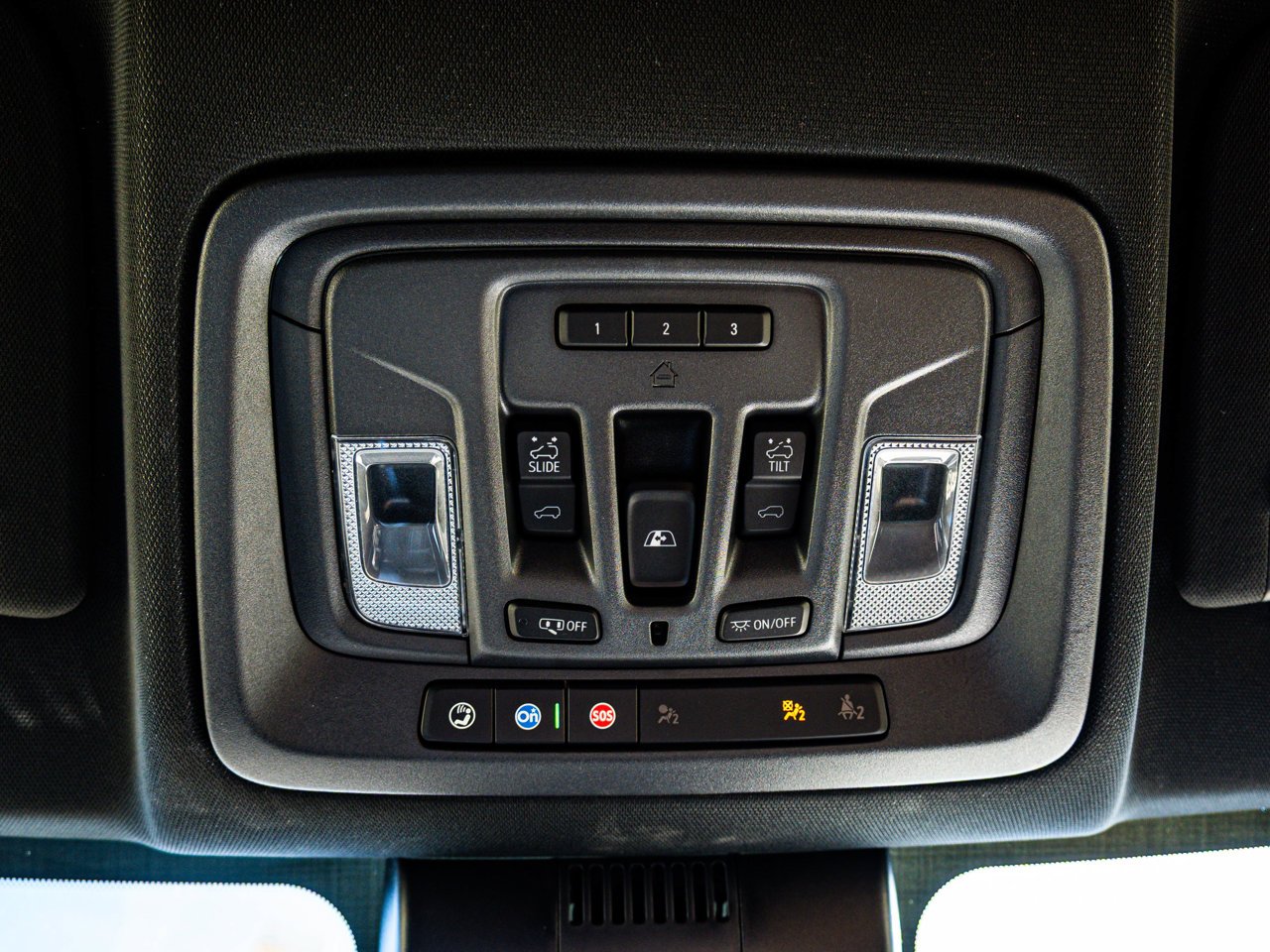 2024 Chevrolet Silverado 1500 4WD Crew Cab 147 High Country White Sherwood Park - photo #29
