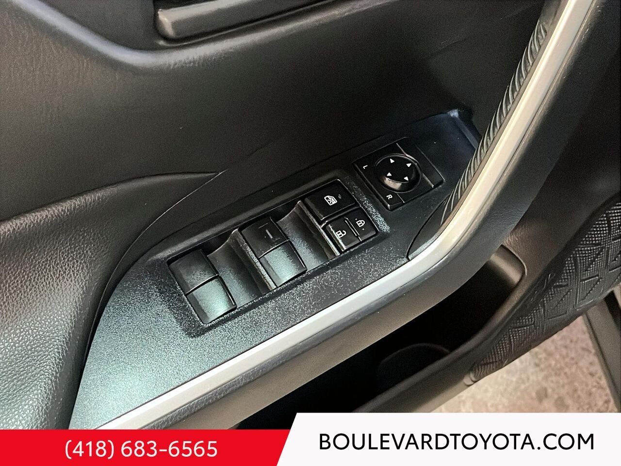 Toyota RAV4 Hybride 100776A-97 | LE, AWD 2022 Gris Québec - photo #7