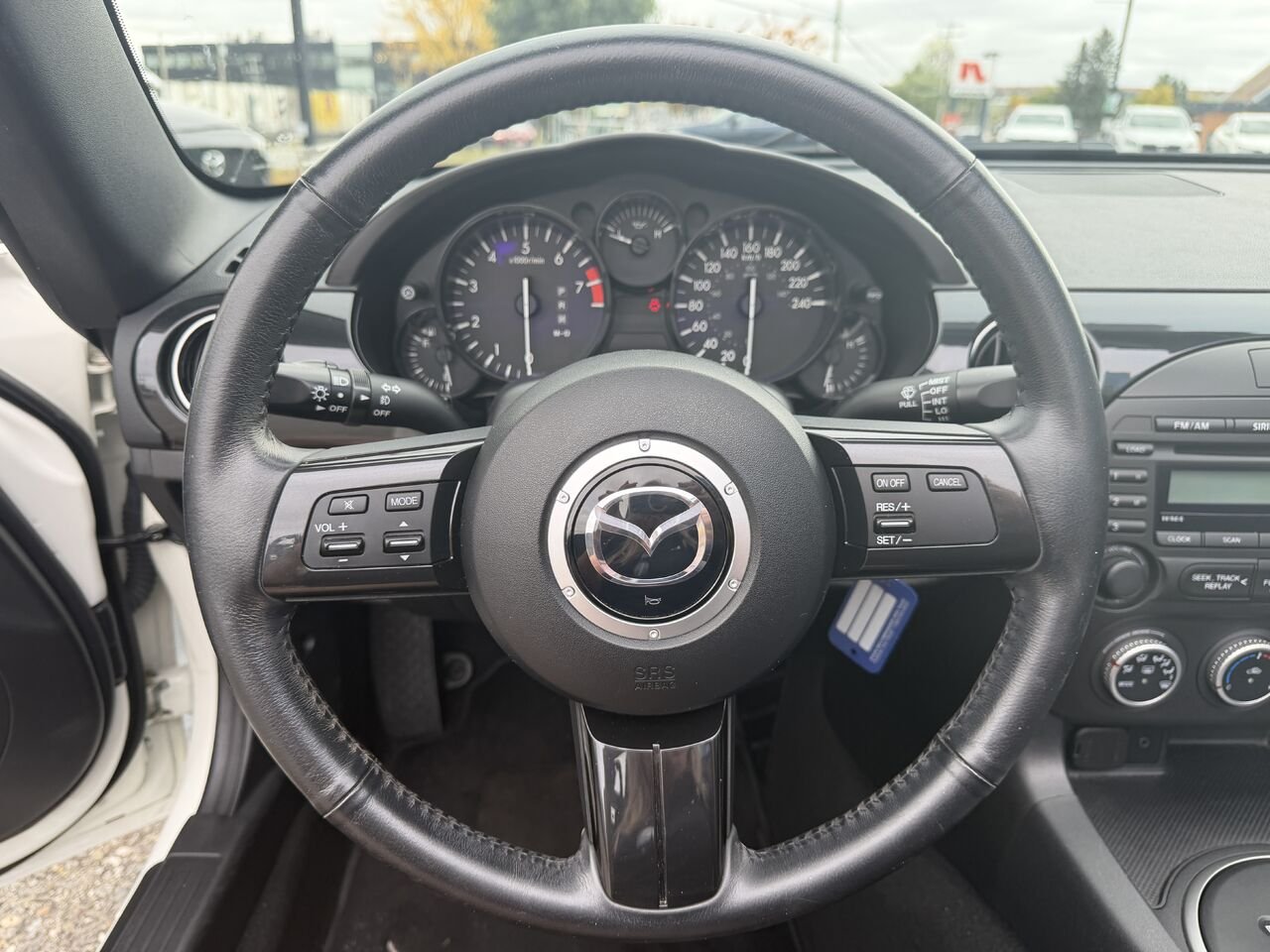 2015 Mazda MX-5 White Ste-Marie - photo #9