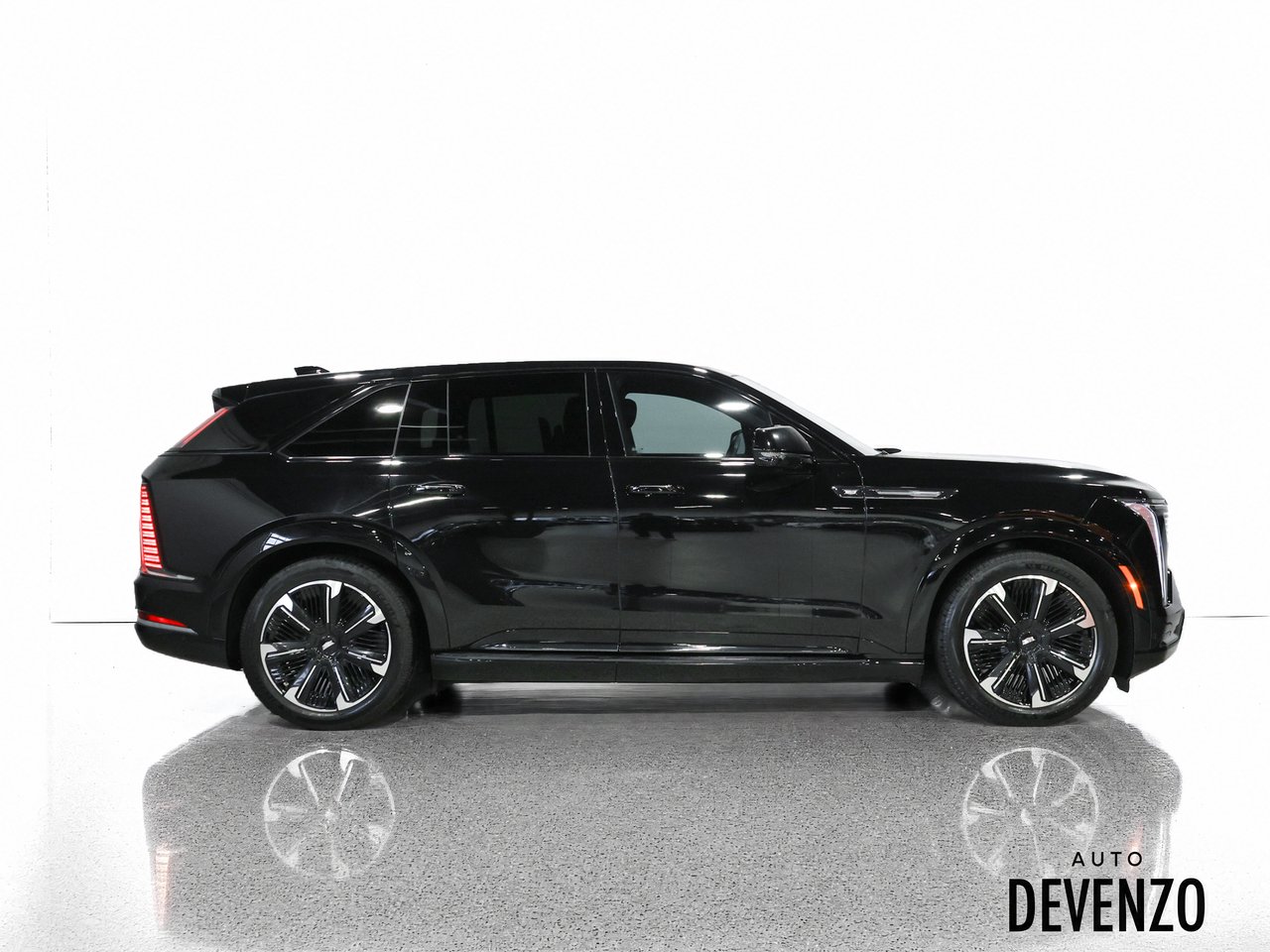 Cadillac Escalade IQ 2025 Noir Saint-Eustache - photo #1