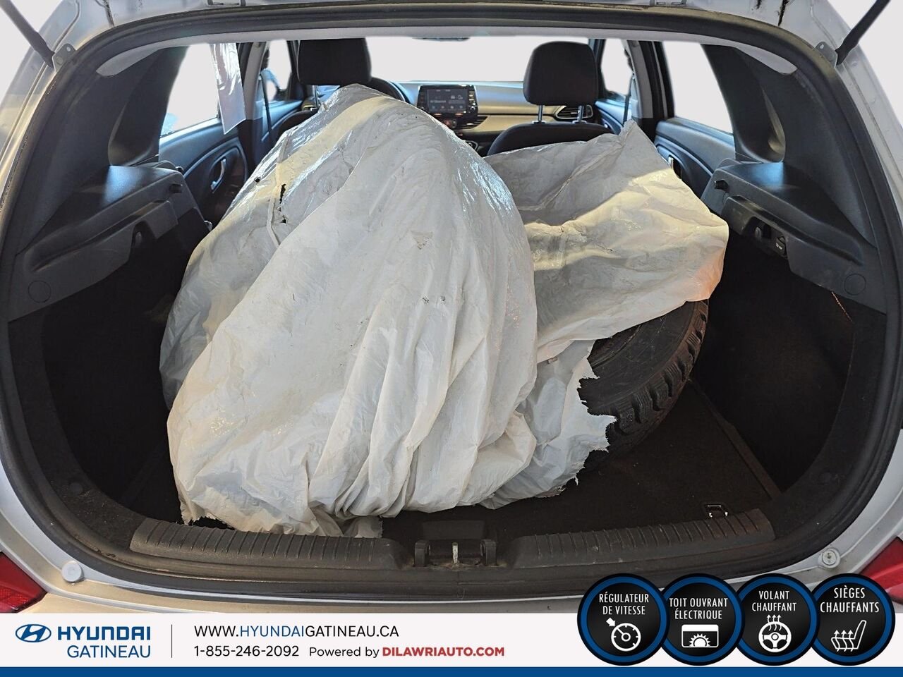 Hyundai Elantra GT GlS *** Manuel , siege chauffant ,air climatiser *** 2018 Argent Ottawa & Gatineau - photo #5
