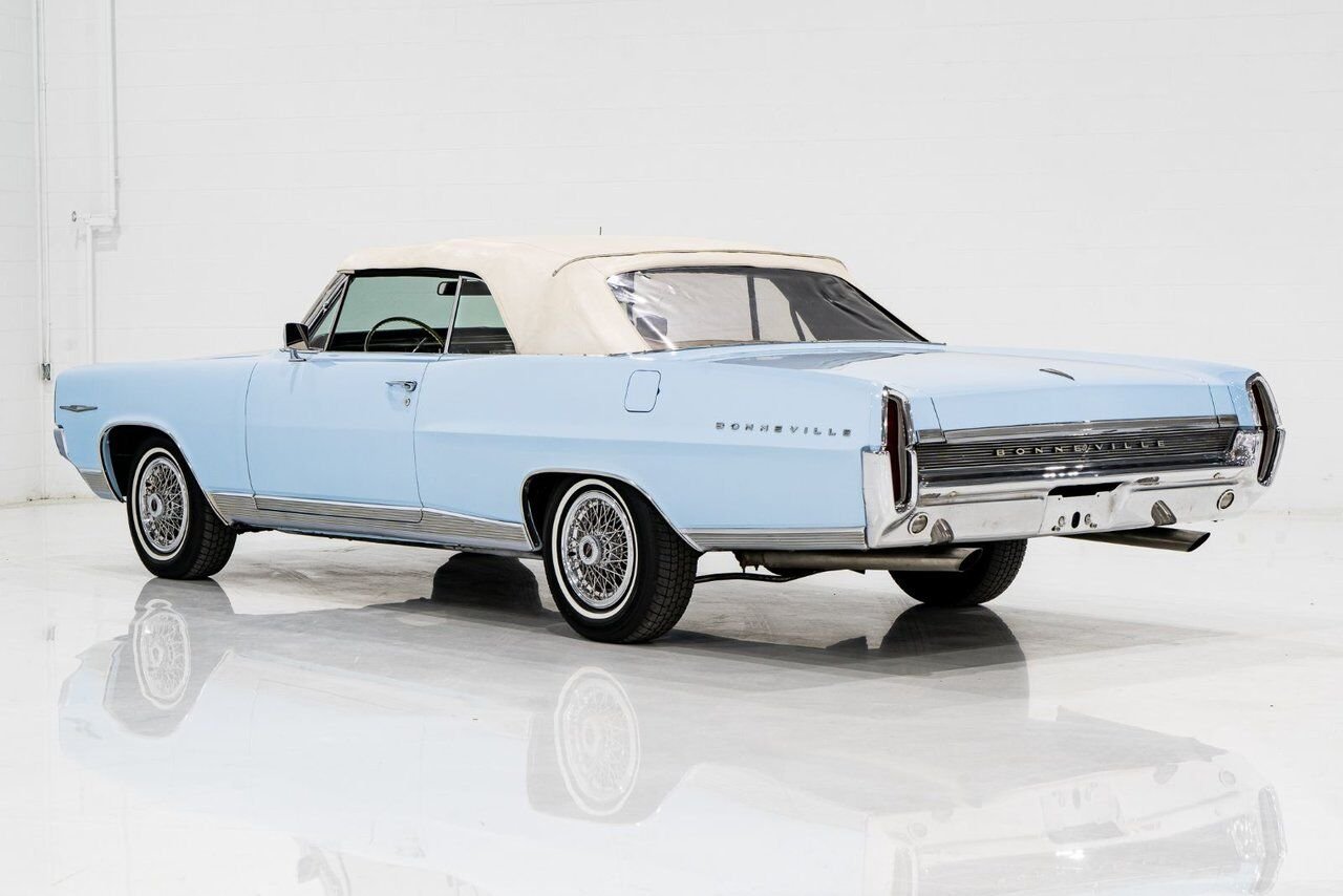 Pontiac Bonneville **PRICE IN USD** 1964 Bleu Montréal - photo #48