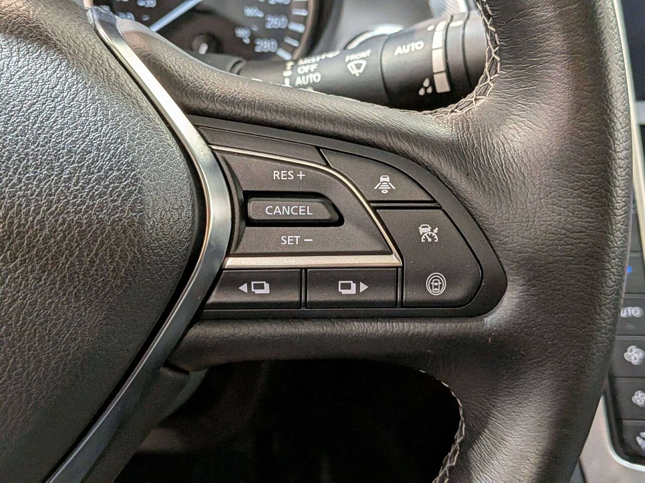 2024 INFINITI Q50 LUXE AWD Grey Val-David - photo #15