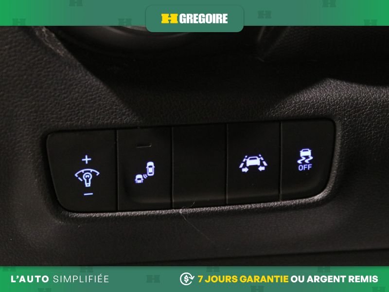2019 Hyundai Kona White Laval - photo #16